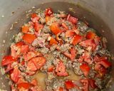 Foto del paso 3 de la receta: Guiso de porotos verdes y zapallos acompañado de papas y camote