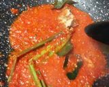 Foto langkah ke 2 dari resep Tom yam suki isi cumi otak otak dan bahan seadanya.