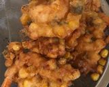 Foto langkah ke 3 dari resep Udang Jagung Goreng Tepung.