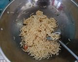 Foto langkah ke 5 dari resep 05. MIE goreng sederhana.