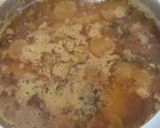 A picture of step 3 of Kutti idli in tri colour.