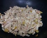 Foto langkah ke 5 dari resep "kwetiau goreng".