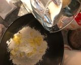 A picture of step 1 of Quiche with lard and cheese.