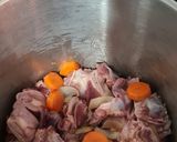 Foto del paso 2 de la receta: Mollejas de pollo e higaditos en salsa