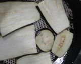Foto del paso 2 de la receta: Berenjenas con cebolla y huevo