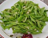 Foto langkah ke 3 dari resep Tumis Buncis Bawang Putih.