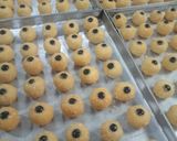 Foto langkah ke 5 dari resep Kue kering Monde Susu.