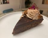 Foto del passaggio 12 della ricetta Torta di Compleanno con Camy Cream alla Crema di Nocciole