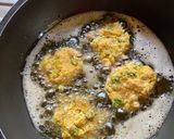 A picture of step 4 of Mooli Pakode.
