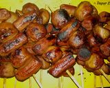 Foto langkah ke 4 dari resep Sate sosis dan pentol simple.