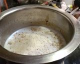 A picture of step 2 of Dry fruits makhana kheer.