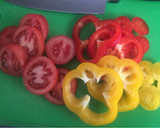 Foto del paso 2 de la receta: Salmón con boniatos, patatas y zanahorias