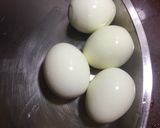 A picture of step 2 of Egg Hariyali.