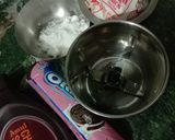 A picture of step 1 of Oreo Milkshake.