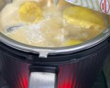 Gambar langkah 3 resipi Bubur Pulut Durian.