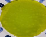 Foto langkah ke 4 dari resep Dadar Gulung (green pancake roll stuff with grated coconut) 😅.