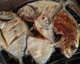 Foto langkah ke 2 dari resep Ikan Gebur Bakar pedas Manis.