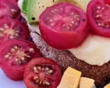 Foto del paso 5 de la receta: Avocado toast 🥑 by Mate Amargo 🧉 Tostada con palta 🥑 Brunch saludable 🥚 🥚 🧀 🍅