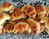 Foto del paso 4 de la receta: Medialunas fáciles, sin manteca ni leche!🖒😉