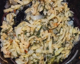 Foto del paso 4 de la receta: 🍕pizza rellena fácil 🍕🥳🤤 (en Sartén)🍳