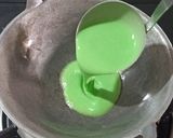 Foto langkah ke 4 dari resep Kue Ape Pandan.
