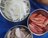 รูปขั้นตอนการทำที่ 1 ของ ข้าวผัดหมูและหมูยอ