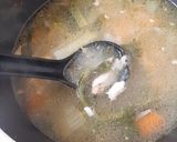 Foto del paso 1 de la receta: Caldo de pollo ¡Salió sopa de arroz, pollo y verduritas!