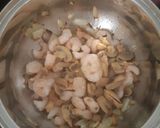 Foto del paso 2 de la receta Gnocchis con salsa mar e monti