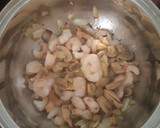 Foto del paso 2 de la receta: Gnocchis con salsa mar e monti