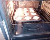 A picture of step 5 of Strawberry Cheese Cake Scoons.