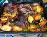 Foto del paso 7 de la receta: Codillo al horno con patatas y verduras