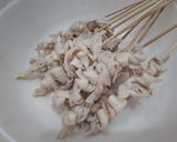 Foto langkah ke 2 dari resep Sate JAMUR TIRAM.