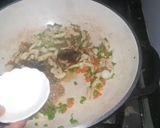 A picture of step 5 of Chicken vegetable fried rice.