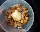 Foto langkah ke 6 dari resep Nasi Tim Ayam Enoki.