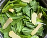 Hình bước làm 1 của món Cá Chim Trắng Biển Hấp Gừng Kèm Rau Củ