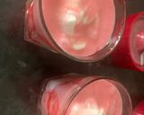 A picture of step 4 of Strawberry cream.