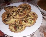 صورة لخطوة 5 من وصفة ميني كيش بصدر الدجاج وبعجينة سهلة واقتصادية 😋