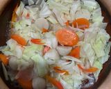 Gambar langkah 4 resipi Sayur kubis masak air.