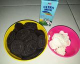 Foto langkah ke 3 dari resep Brownies kukus oreo.