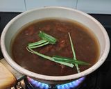 Foto langkah ke 1 dari resep Bubur Singkong Gula Aren.