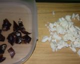 Foto langkah ke 2 dari resep Getuk Ubi Gulung (Ubi Ungu & Ubi Oranye Isi Kurma & Coklat Putih.
