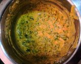 A picture of step 2 of Methi Pakoda.