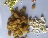 शिरखुरमा/शेवयी खीर (sheer khurma kheer recipe in marathi) रेसिपी स्टेप 1 फोटो 