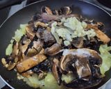 Foto del paso 2 de la receta: Salsa de Champiñones🍄🥛🧀