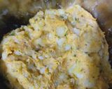 A picture of step 1 of Cheesy stuffed bread.