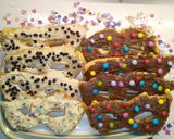 Foto del passaggio 6 della ricetta Mascherine all'arancia con glassa al cioccolato
