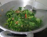 Foto langkah ke 4 dari resep Tumis Kangkung Tempe Semangit.
