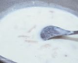 A picture of step 2 of Doodh jalebi.