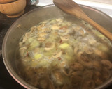Foto del paso 3 de la receta: Crema de champiñones y queso curado