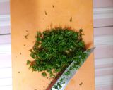Foto langkah ke 2 dari resep Simple Garlic Bread.